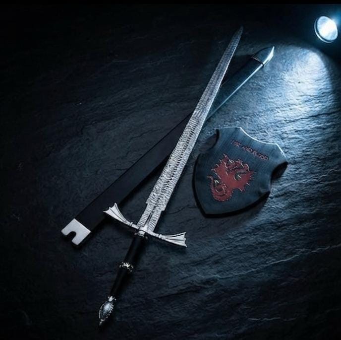 Medieval Fantasy Sword – "Daemon's Dark Sister" Style Winged Blade with Scabbar Medieval Fantasy Sword – "Daemon's Dark Sister" Style Winged Blade with Scabbar