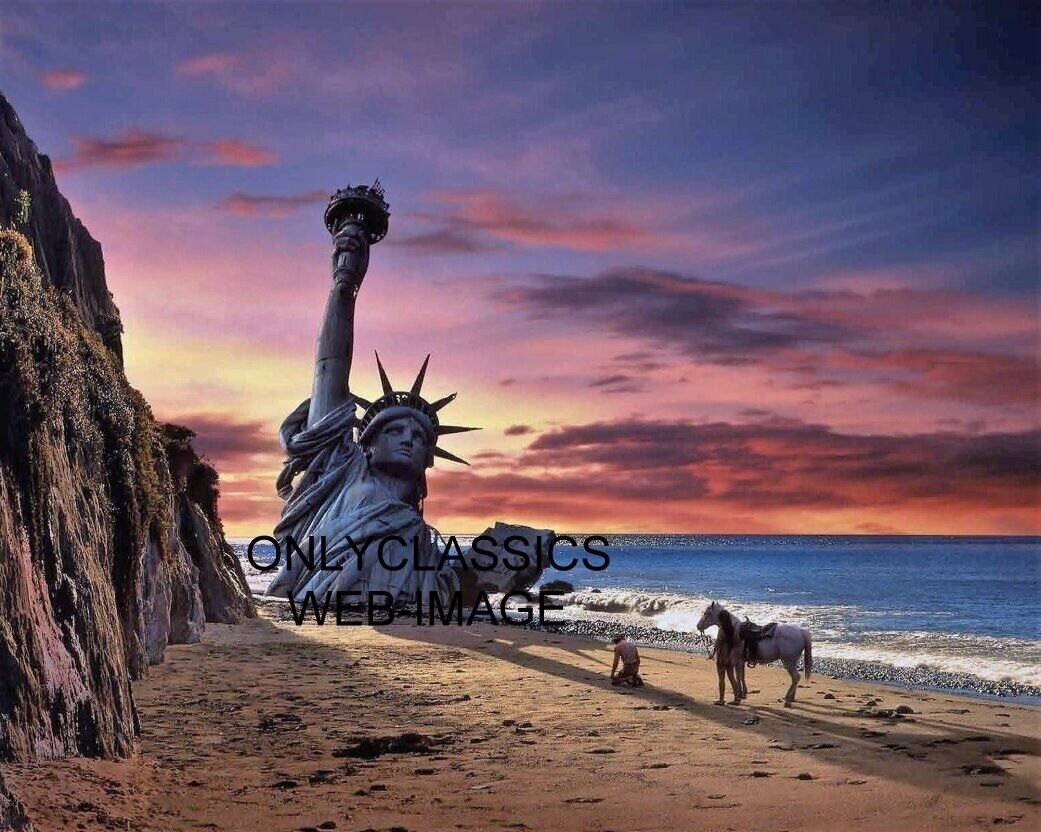 1968 PLANET OF THE APES CHARLTON HESTON BY STATUE OF LIBERTY 8X10 ICONIC PHOTO