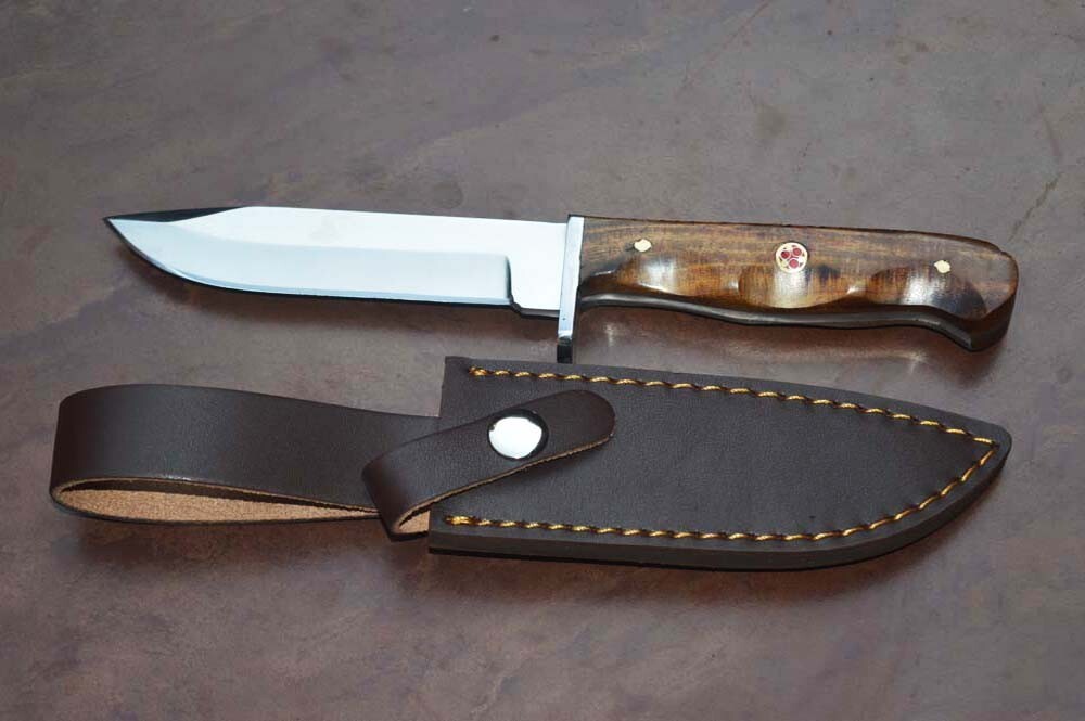   Handmade D2 steel hunting skinner knife with wood handle& Leather sheath 