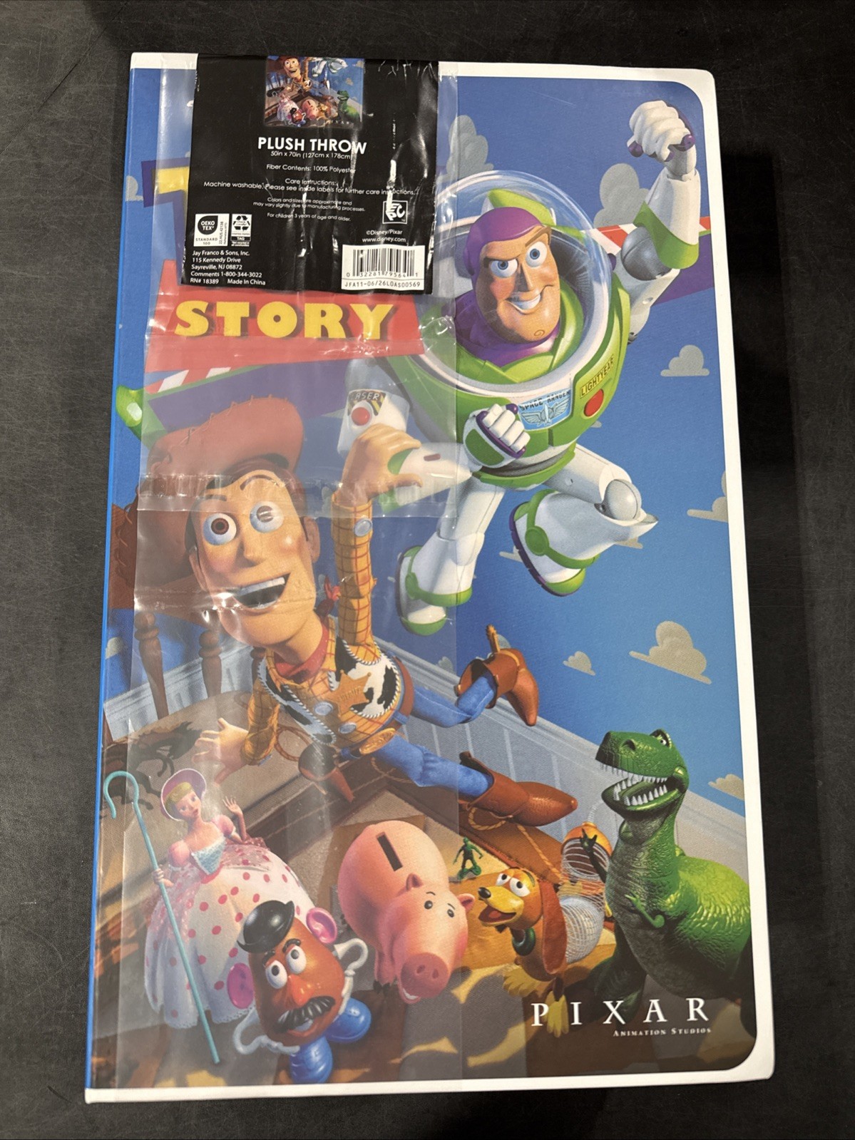 WALT DISNEY TOY STORY VHS BOXED SILK TOUCH THROW BLANKET 50" X 70" BOX DAMAGE WALT DISNEY TOY STORY VHS BOXED SILK TOUCH THROW BLANKET 50" X 70" BOX DAMAGE