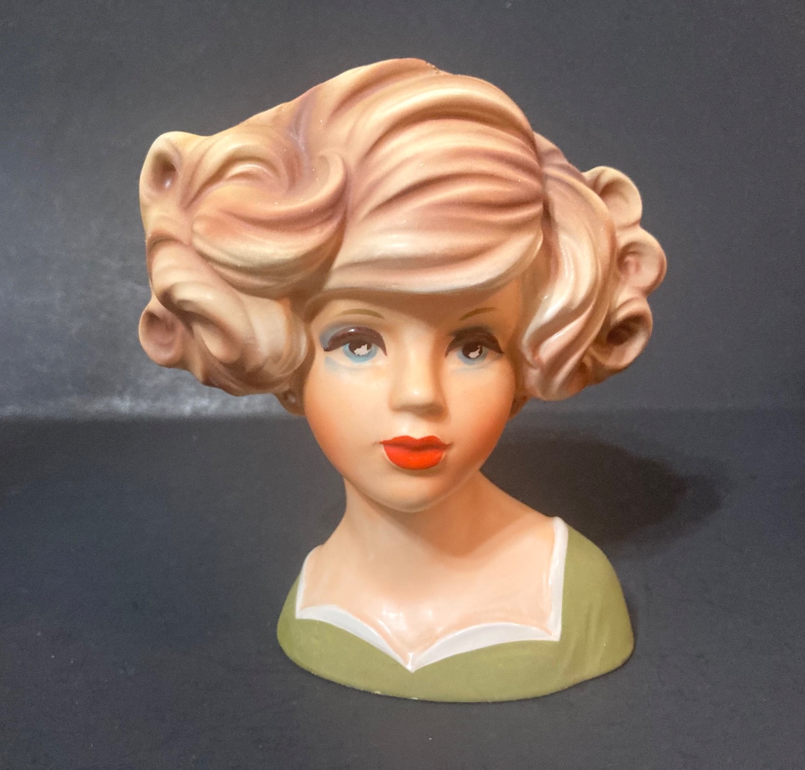 RARE Vintage Royal Crown 3409 Green Dress Blond Lady Head Vase RARE Vintage Royal Crown 3409 Green Dress Blond Lady Head Vase