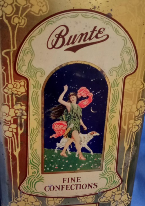 BORZOI DOG & DIANA THE HUNTRESS TIN CANDY BOX 10" BORZOI DOG & DIANA THE HUNTRESS TIN CANDY BOX 10"