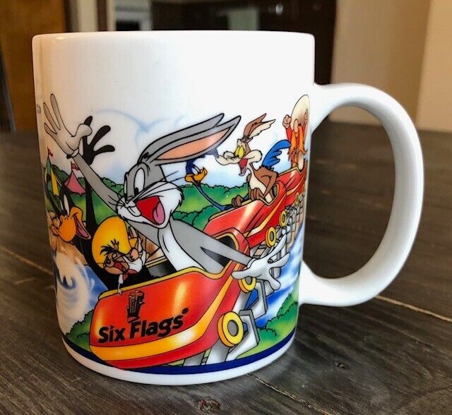 Vintage Six Flags Looney Tunes Ceramic Coffee Mug, Excellent Condition