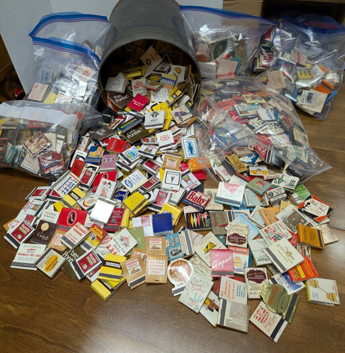 40+ Vintage Matches/Matchbook Lot RANDOM Selection/Restaurant/Hotel/Casino/Bars 40+ Vintage Matches/Matchbook Lot RANDOM Selection/Restaurant/Hotel/Casino/Bars