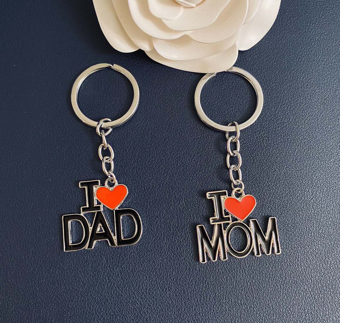 Keychain Letters I Love MOM/DAD Heart-Shaped Personality Metal, 2pc Set, New