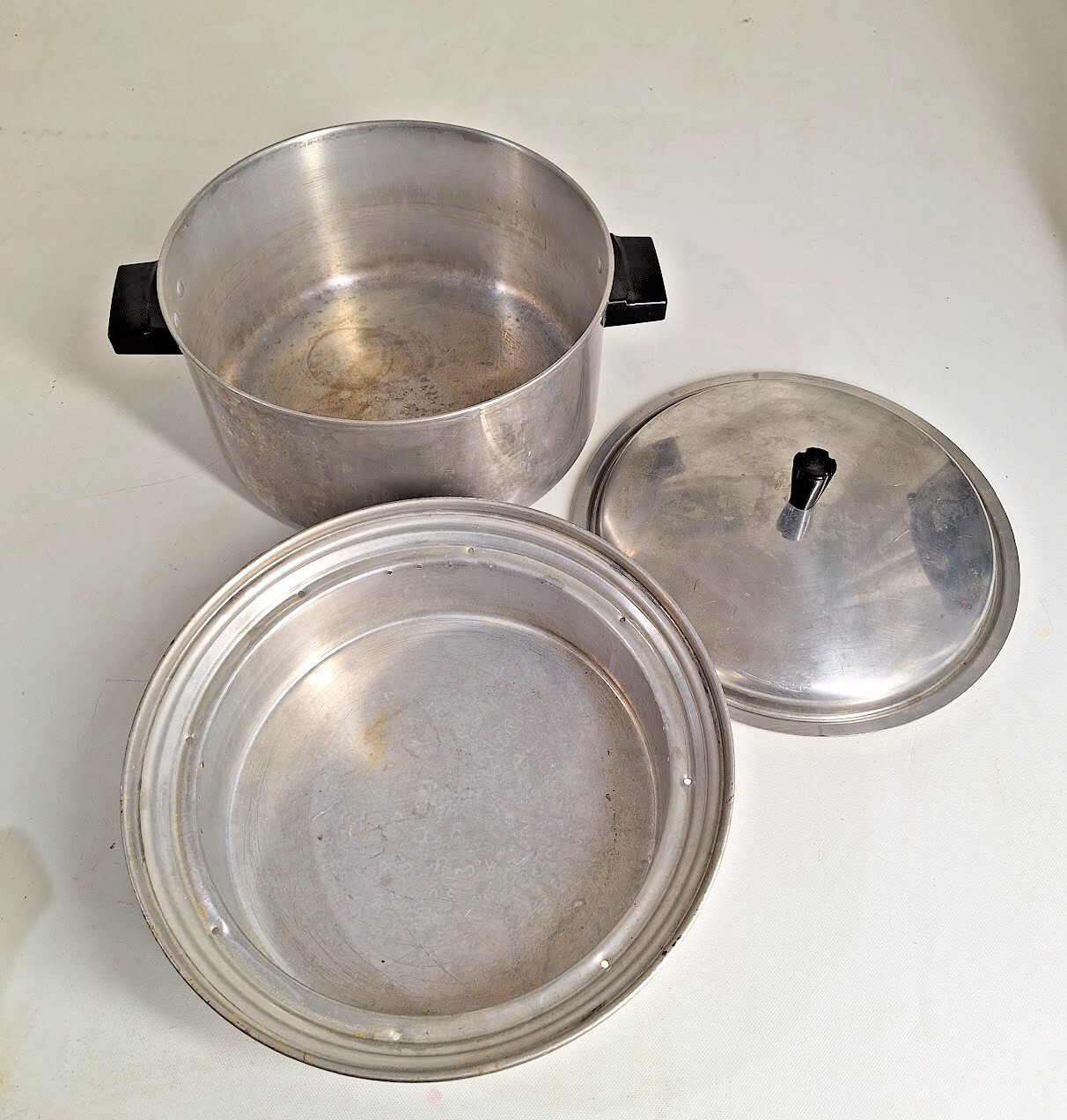 Vintage Large Enterprise Quality Cookware Aluminum Dutch Oven Steamer with Lid