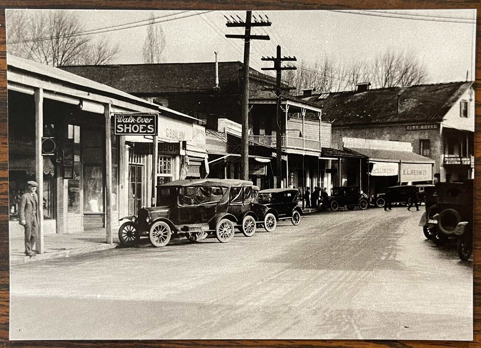 Sonora, CA. Street View (Circa 1926) - (2007 DePolo Productions) Vintage Cars Sonora, CA. Street View (Circa 1926) - (2007 DePolo Productions) Vintage Cars