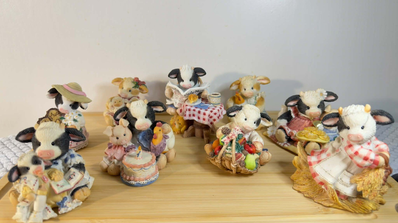 Enesco Mary’s Moo Moos Cow Figurines 1990s Resin Random Lot of 9 Enesco Mary’s Moo Moos Cow Figurines 1990s Resin Random Lot of 9