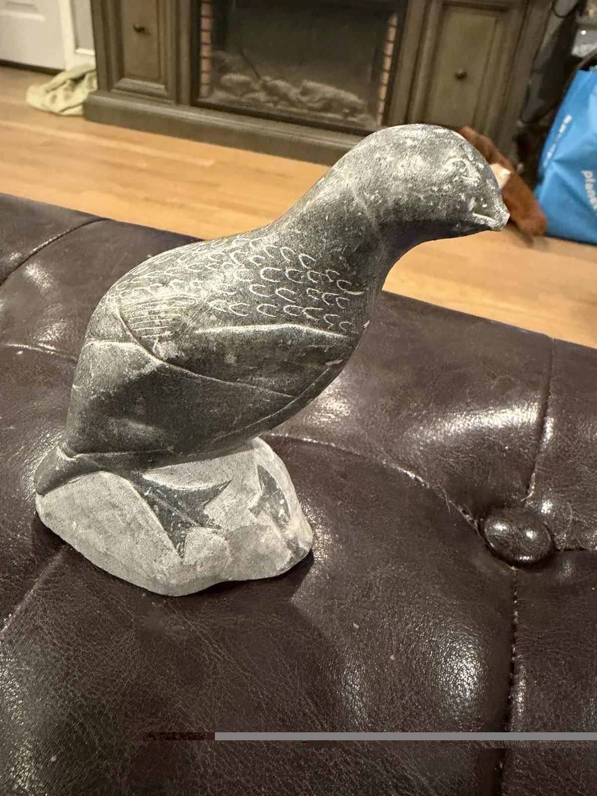 Mid 20th Century Canadian Inuit Soapstone Bird Carving . Artist Eliasi. Mid 20th Century Canadian Inuit Soapstone Bird Carving . Artist Eliasi.
