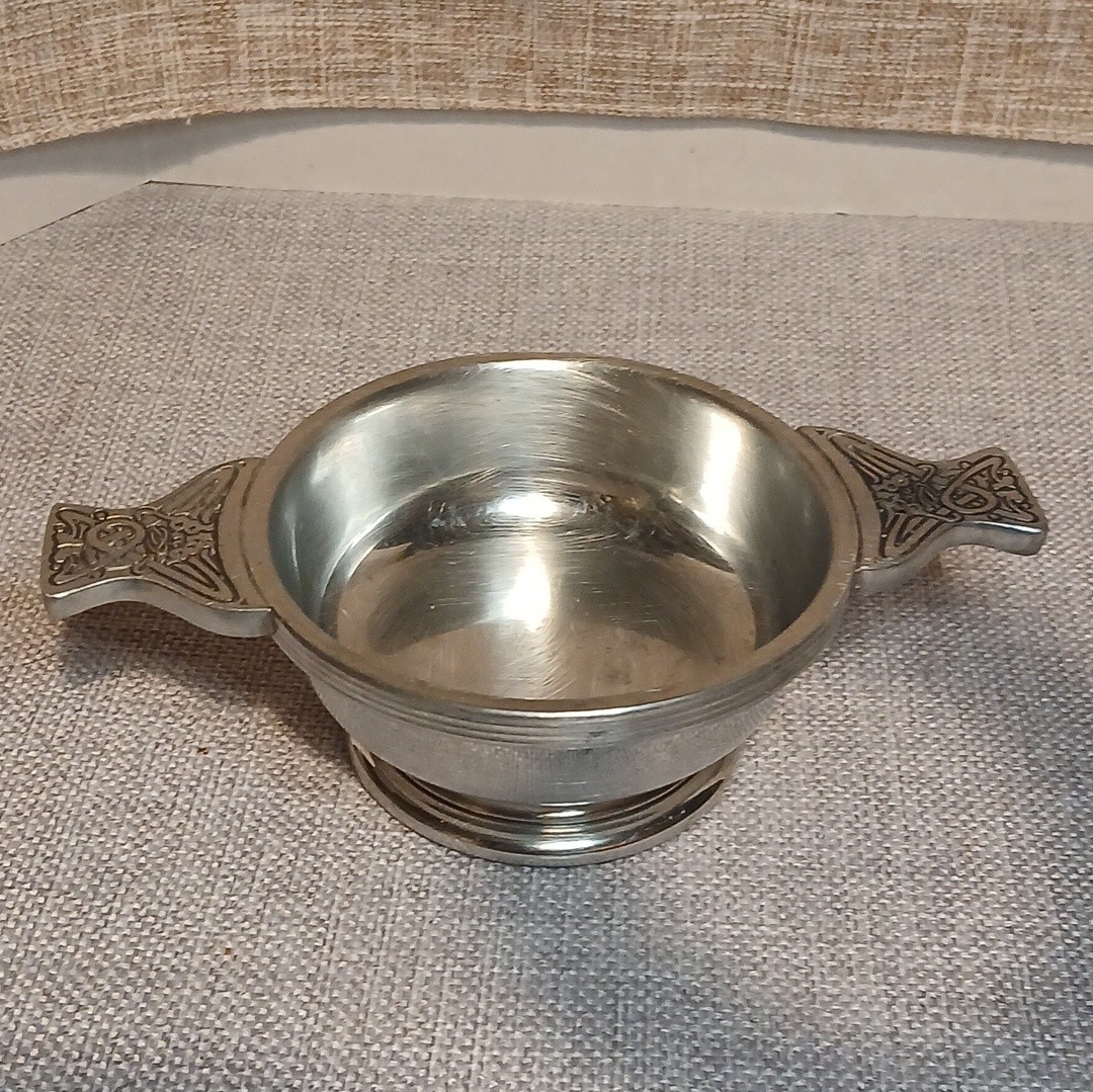 Celtic Scottish Friendship Piper Pewter Quaich Cup Thistle and Knot Design Celtic Scottish Friendship Piper Pewter Quaich Cup Thistle and Knot Design