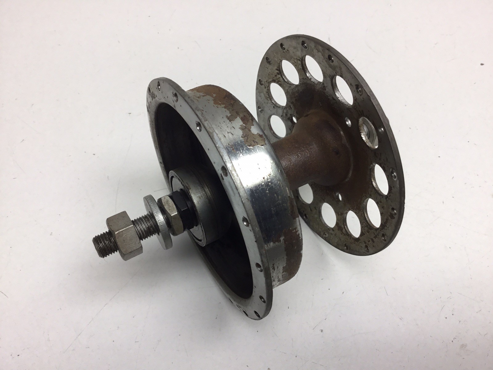 Vintage 1940/50s Schwinn Drum Brake Front Hub Phantom B6 Autocycle Vintage 1940/50s Schwinn Drum Brake Front Hub Phantom B6 Autocycle