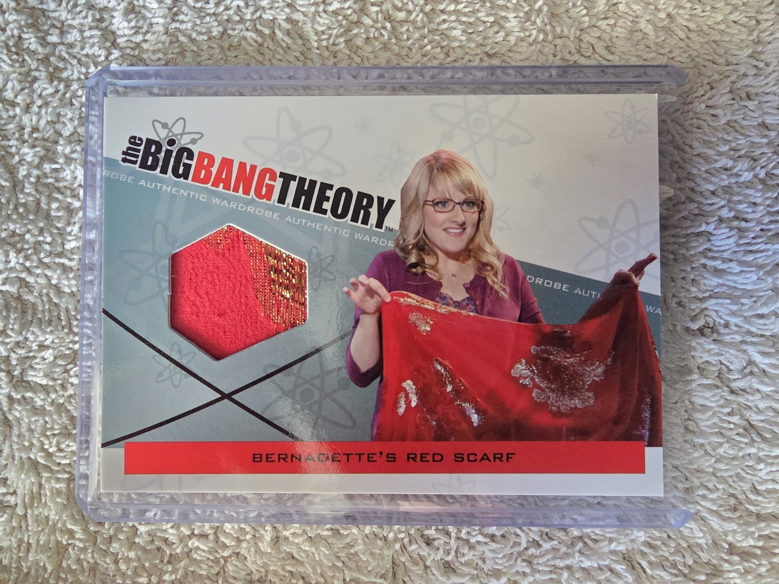 2012 Cryptozoic Big Bang Theory Bernadette’s Red Scarf Wardrobe Card M-13 2012 Cryptozoic Big Bang Theory Bernadette’s Red Scarf Wardrobe Card M-13