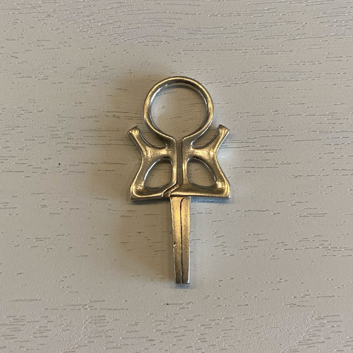 Vtg Ankh Handmade Silver 60's Hippie 70s Disco Roach Clip Cigarette Holder sty1S Vtg Ankh Handmade Silver 60's Hippie 70s Disco Roach Clip Cigarette Holder sty1S