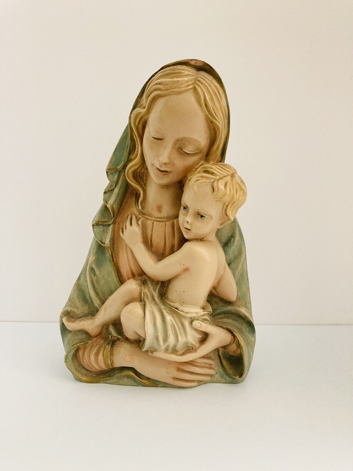 Madonna And Child Statue 7.5 Inches Tall Decorative