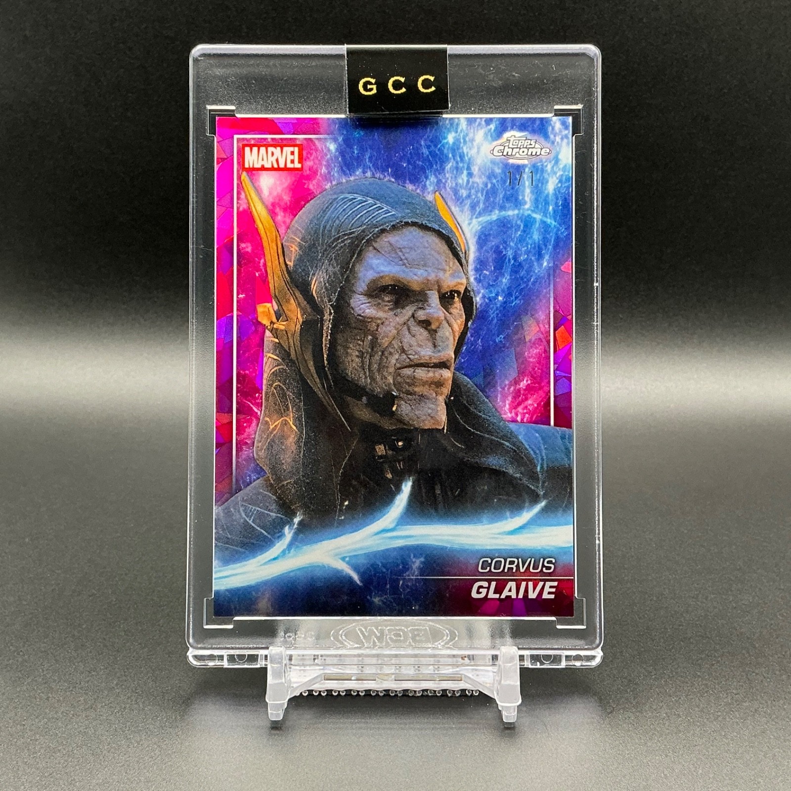 Corvus Glaive 2025 Topps Chrome Sapphire Marvel Studios #90 Padparadscha 1/1 Corvus Glaive 2025 Topps Chrome Sapphire Marvel Studios #90 Padparadscha 1/1