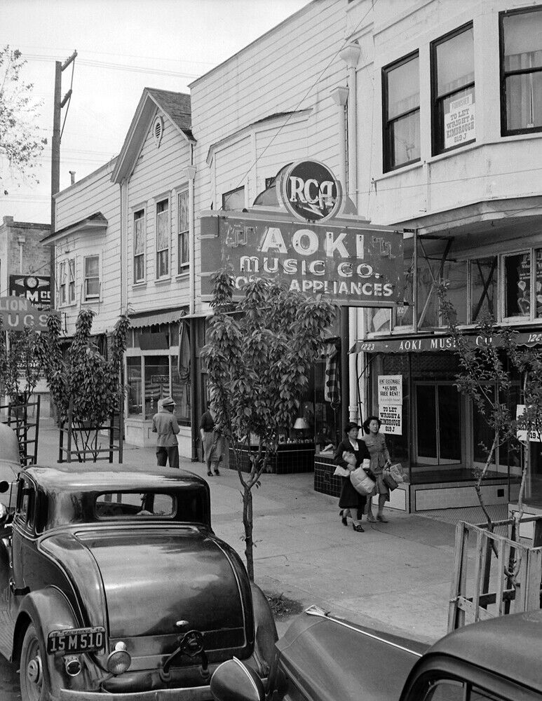 1942 Capitol Street, Sacramento, California Old Photo 8.5\