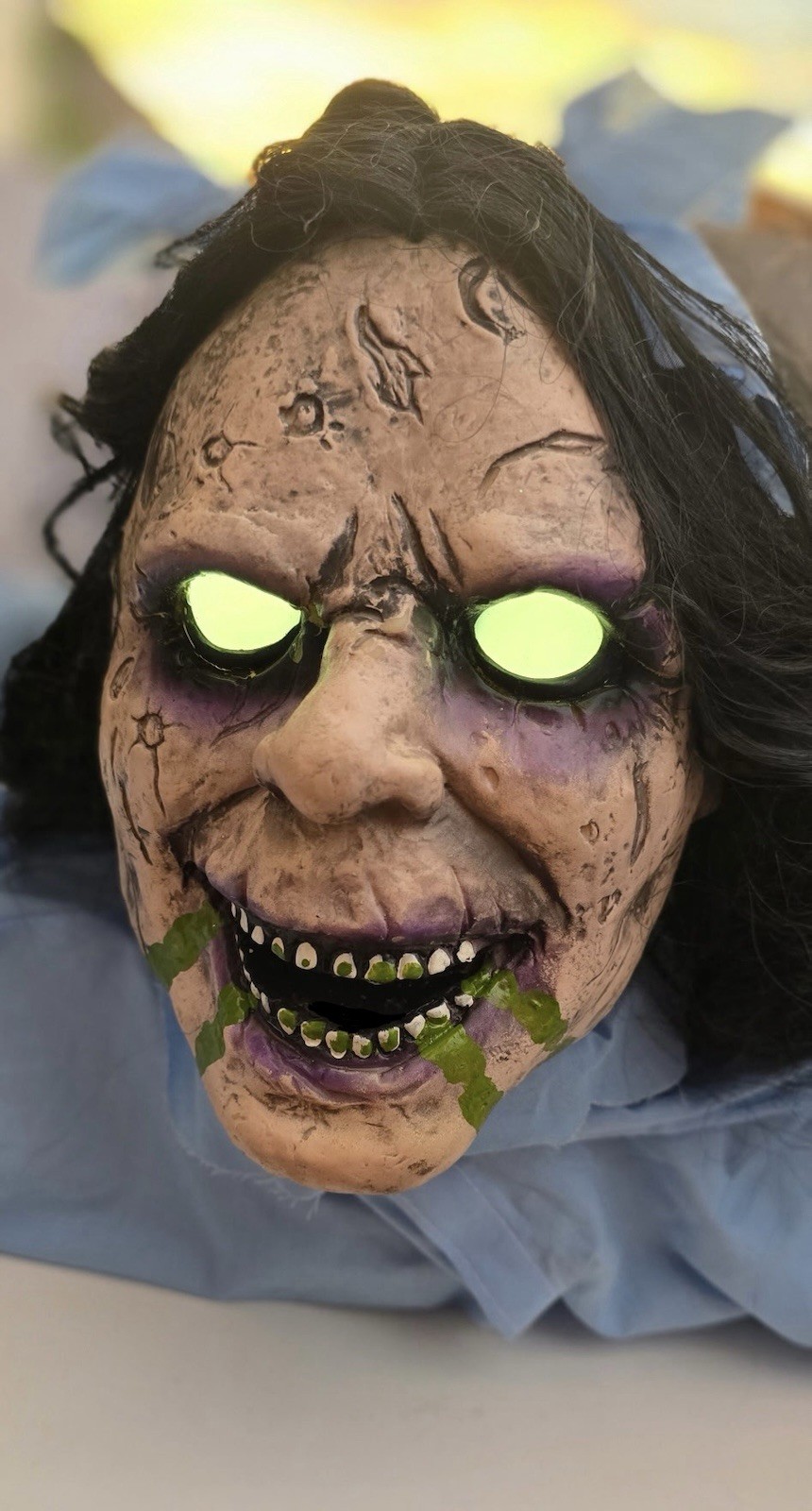 Spirit Halloween Animatronic 2014 Retired Possessed Wall Hanger Prop RARE W/Box