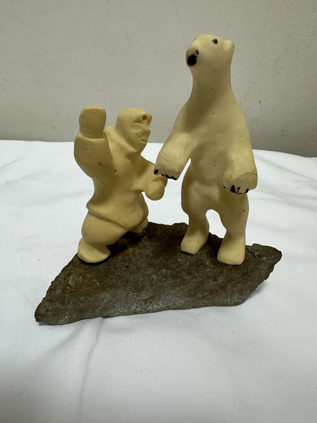 Polar Bear Inuit Hand Crafted Sculpture Carving Vintage Eskimo Native Polar Bear Inuit Hand Crafted Sculpture Carving Vintage Eskimo Native