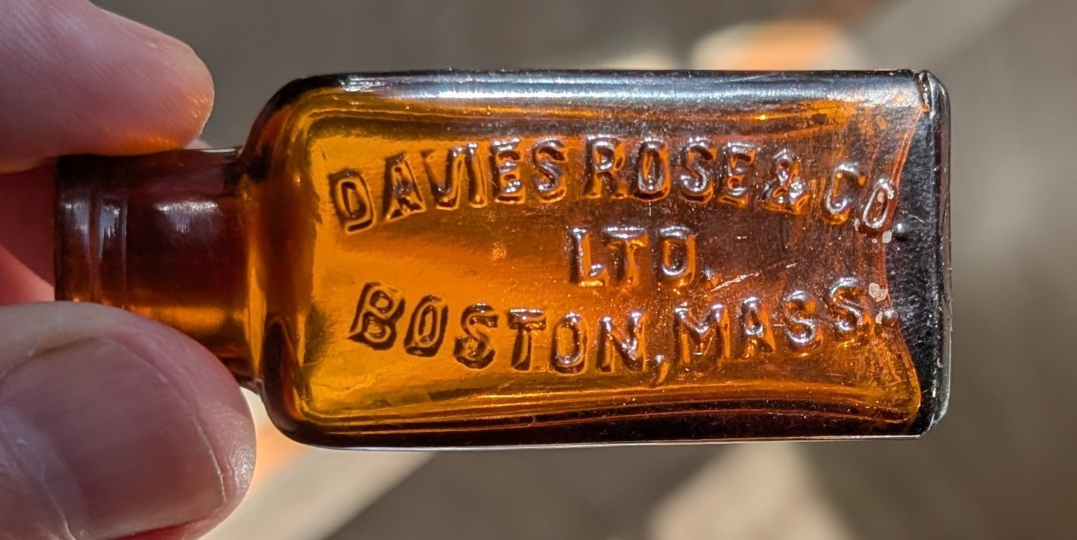 Antique 1800s Davies Rose Boston Massachusetts Drug Store Bottle Root Beer Mint Antique 1800s Davies Rose Boston Massachusetts Drug Store Bottle Root Beer Mint