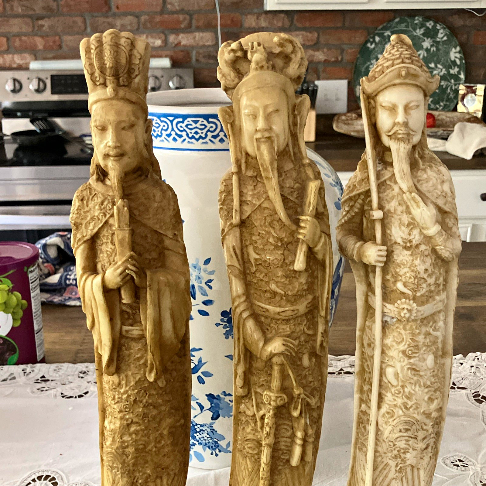 Set of 3 Asian Elder Men Figurines Carved Look Resin Beige/Brown