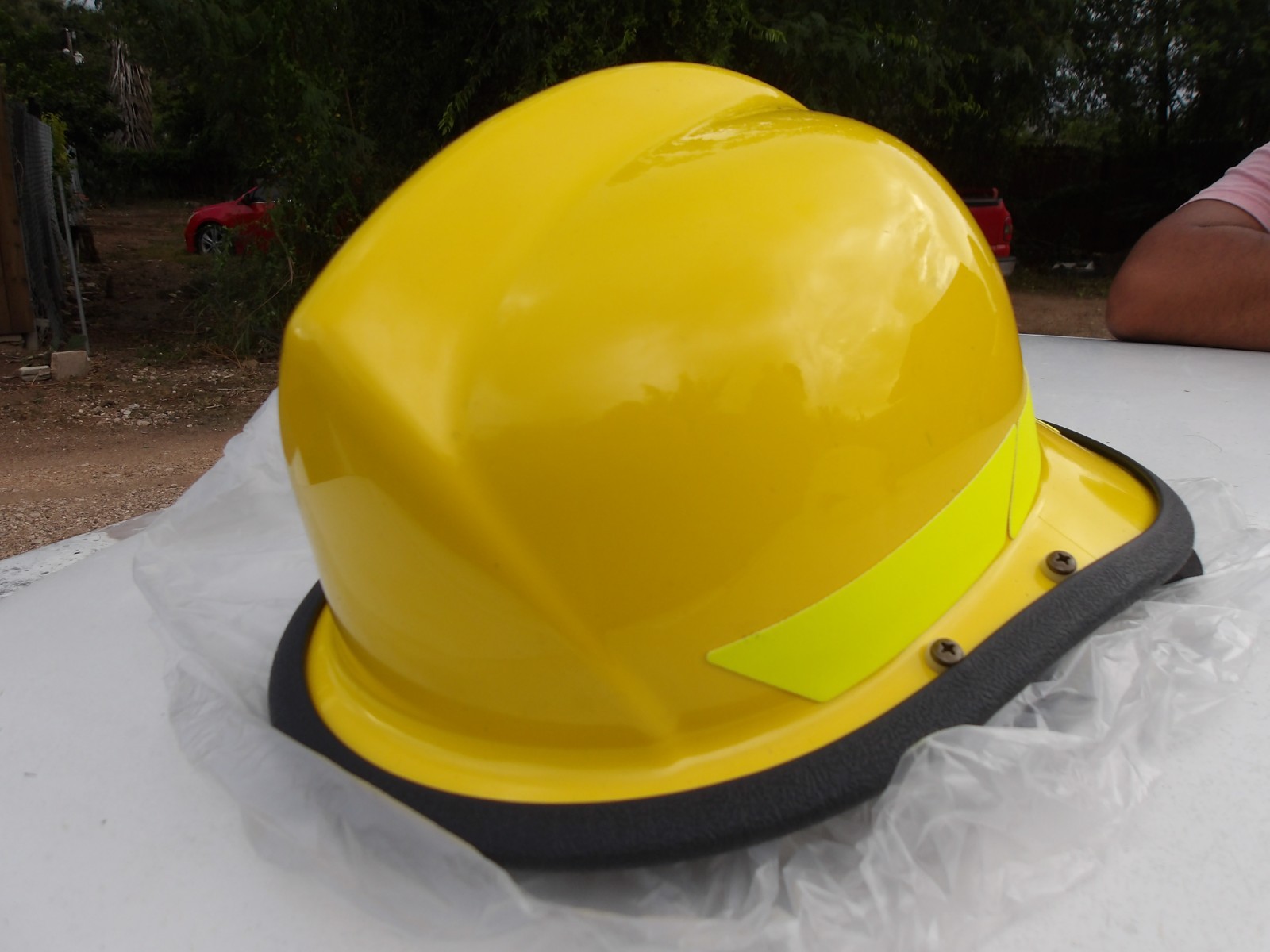 Bullard Firefighter Helmet 2023 w/ faceshield (Brand New on its original box).