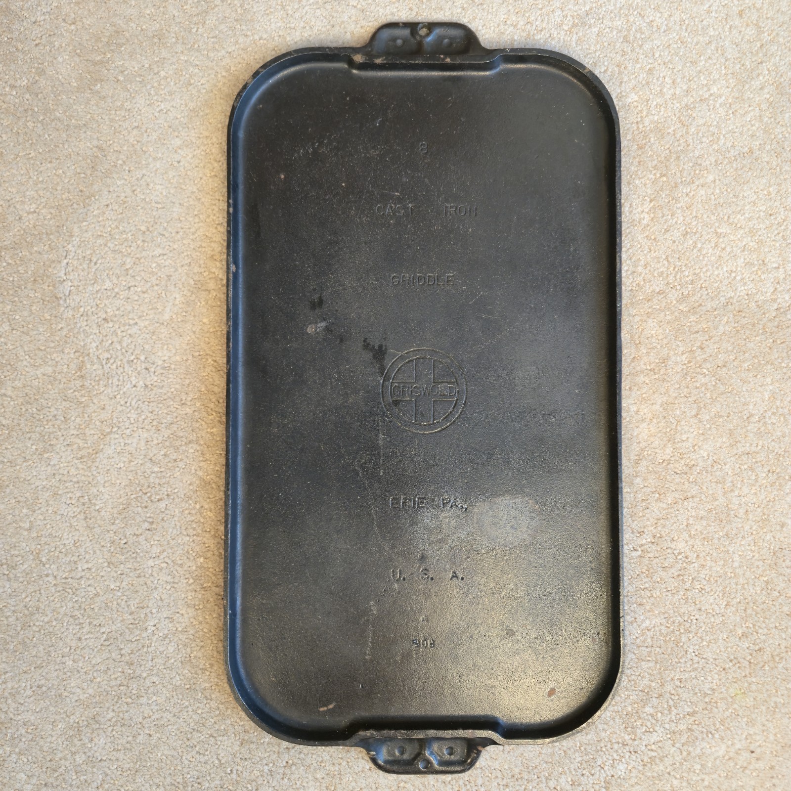 Vtg. Griswold 8 Cast Iron Griddle 908B, Erie Pa. Sits Flat No Cracks 1930’s 