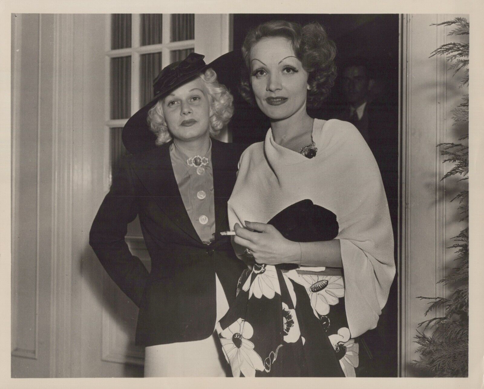 HOLLYWOOD BEAUTY JEAN HARLOW + MARLENE DIETRICH PORTRAIT 1950s VINTAGE Photo 593