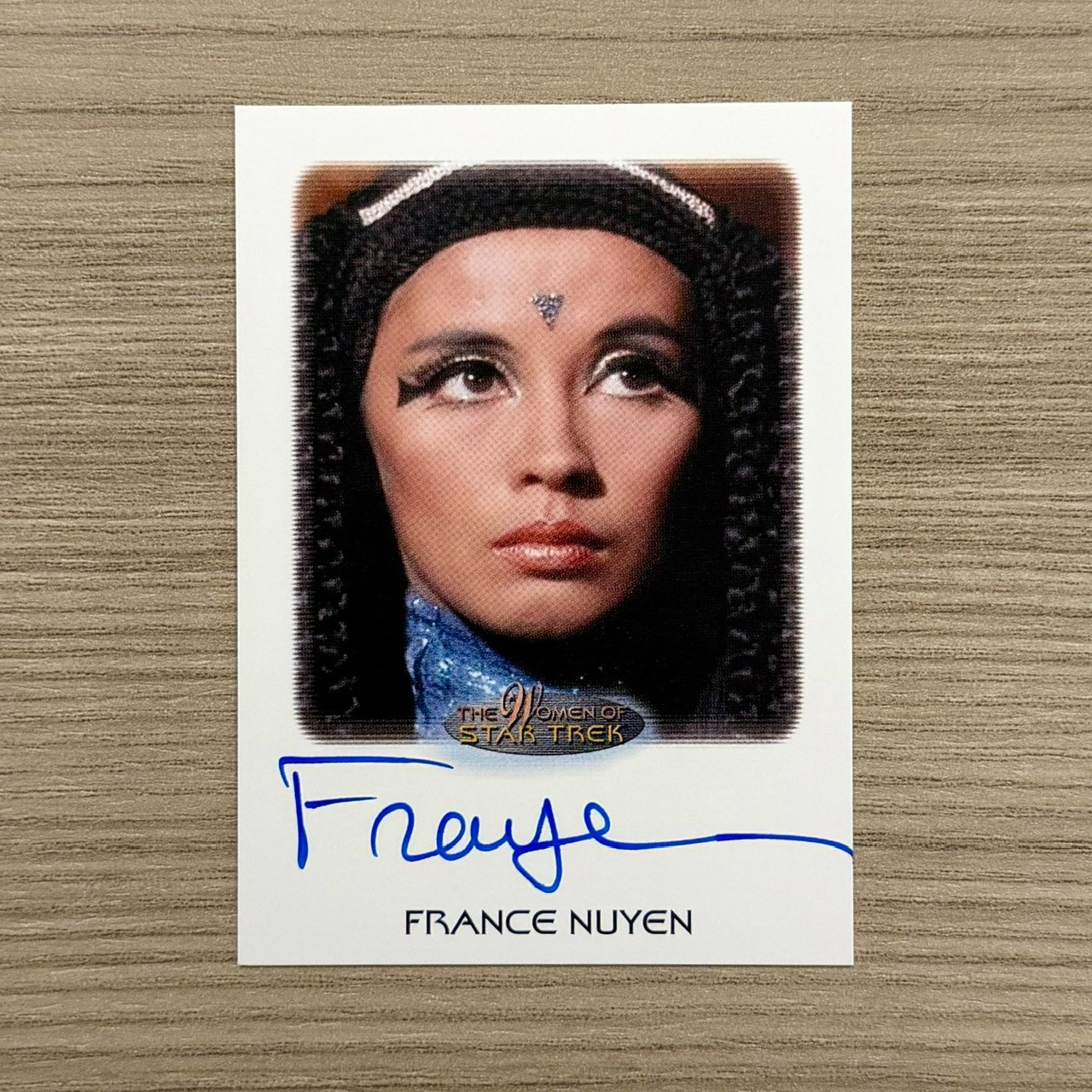 2010 Rittenhouse The Women of Star Trek FRANCE NUYEN as Elaan Autograph RARE HTF 2010 Rittenhouse The Women of Star Trek FRANCE NUYEN as Elaan Autograph RARE HTF