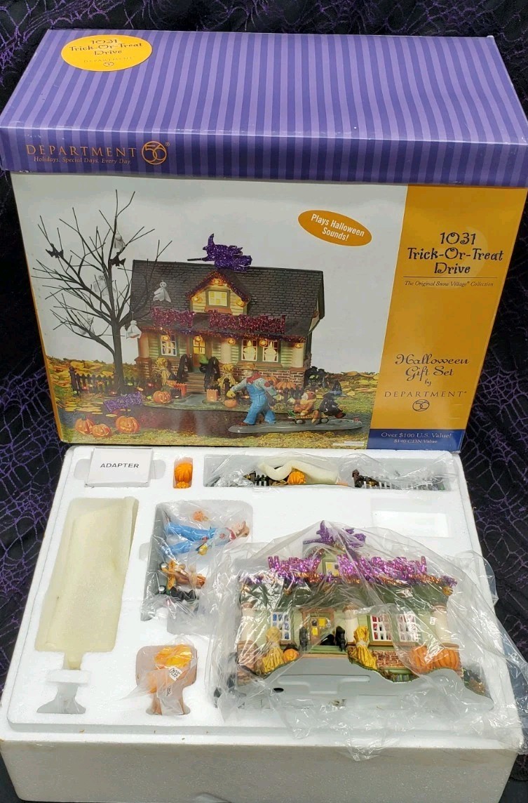Rare Dept. 56 Snow Village Halloween "1031 Trick-or-Treat Dr." Gift Set (#55343)