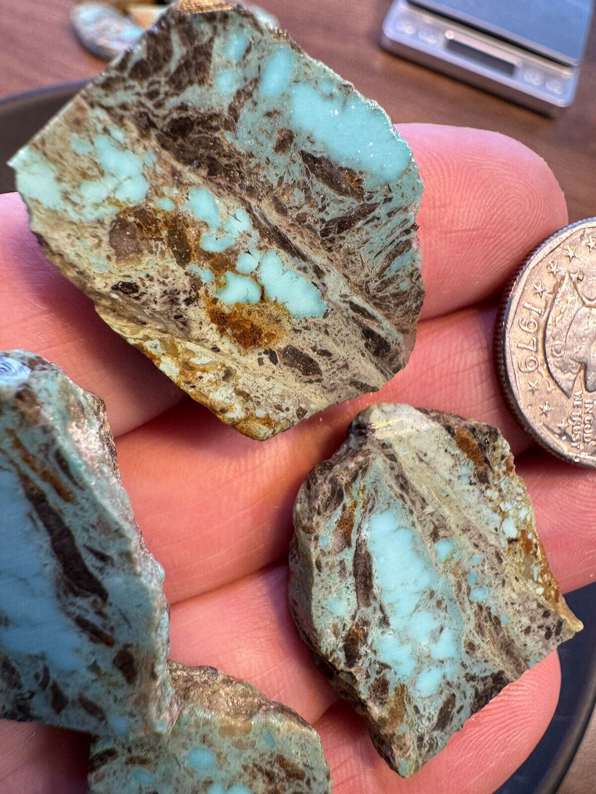 Hot Colours Kaolin Turquoise.  32g Of slabs Get What You See Get The Blues