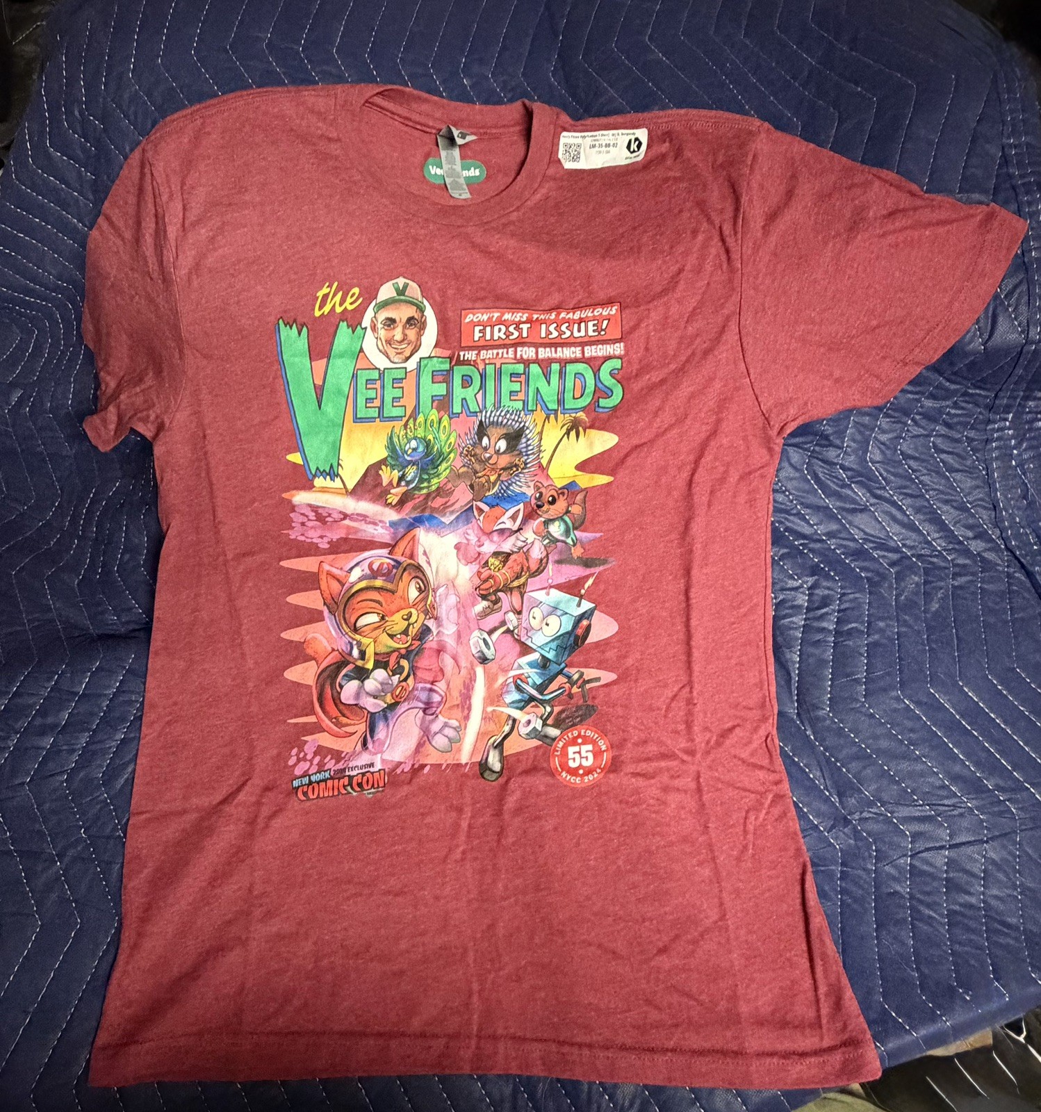 2024 Veefriends💥NYCC Exclusive /55💥Medium⭐️T-shirt Celebrating Comic Book #1🔥 2024 Veefriends💥NYCC Exclusive /55💥Medium⭐️T-shirt Celebrating Comic Book #1🔥