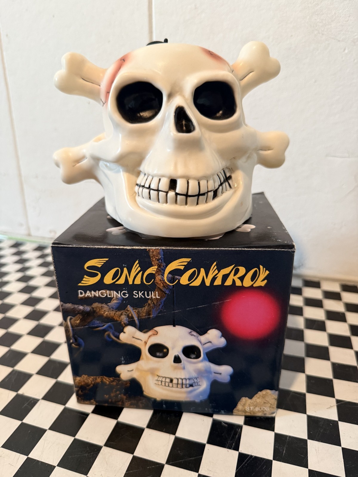Vintage Rare Sonic Control Dangling Skull Horror Madball with shakes and Sounds Vintage Rare Sonic Control Dangling Skull Horror Madball with shakes and Sounds