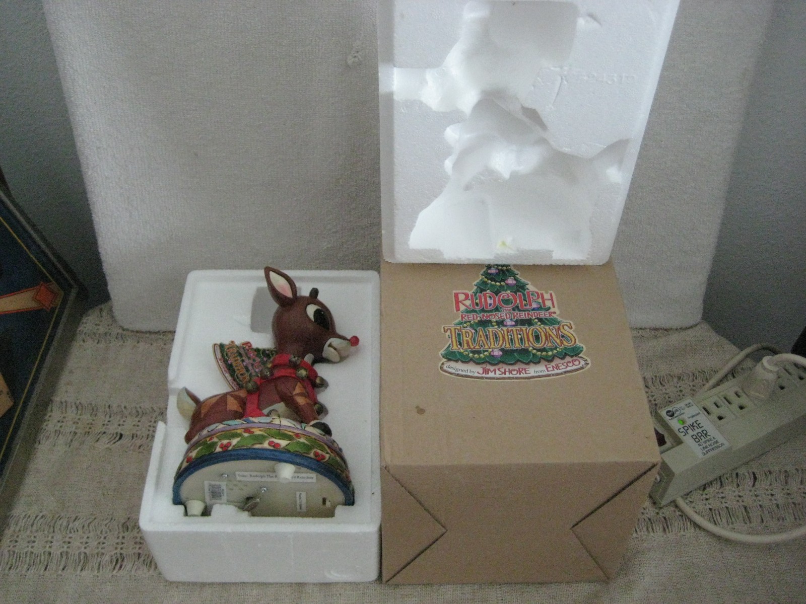 Jim Shore Rudolph Figurine Musical Light-Up Christmas Holiday Traditions