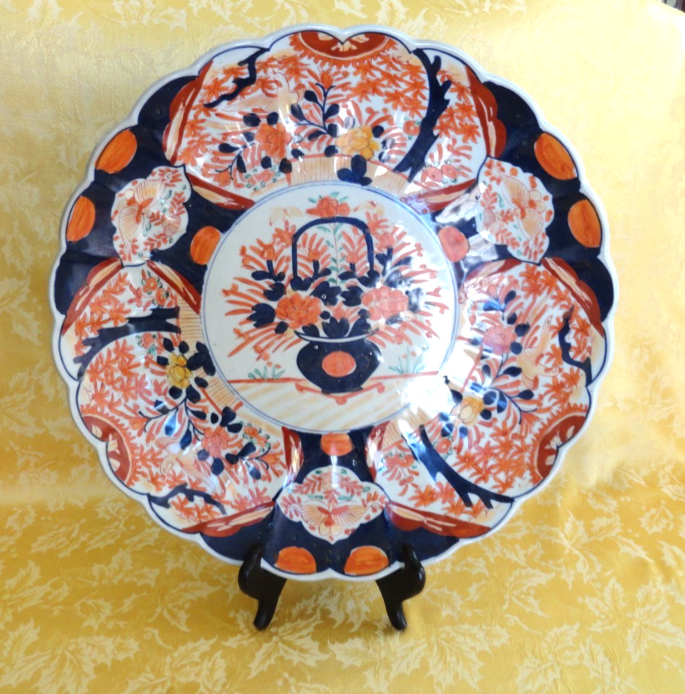 Antique Japanese Imari Hand Painted Charger Plate 19 Century, 15.75" D Antique Japanese Imari Hand Painted Charger Plate 19 Century, 15.75" D