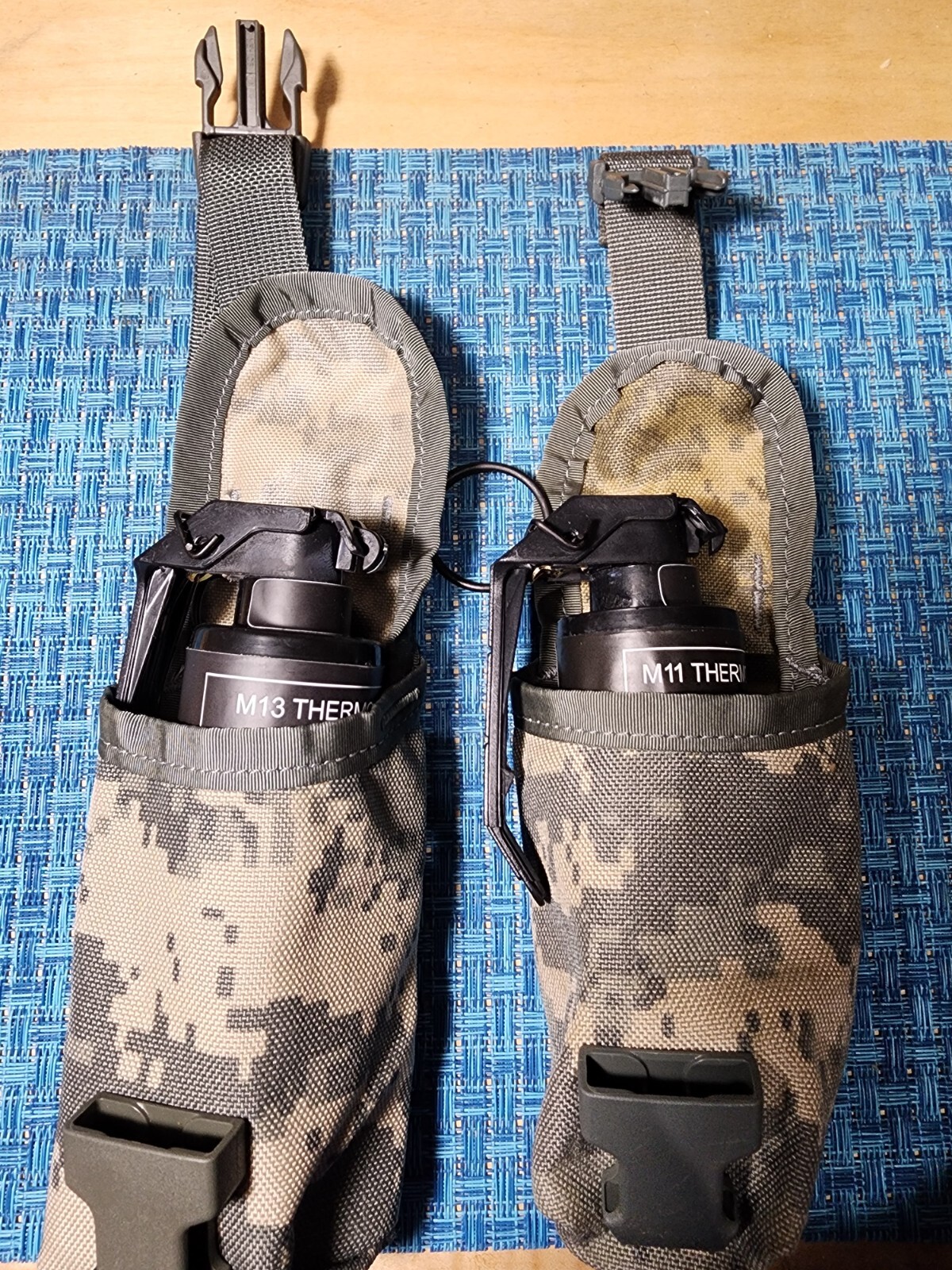 x2 MOLLE II Army ACU Flash Bang Grenade Pouch NSN 8465 01 524 7324 US Surplus x2 x2 MOLLE II Army ACU Flash Bang Grenade Pouch NSN 8465 01 524 7324 US Surplus x2