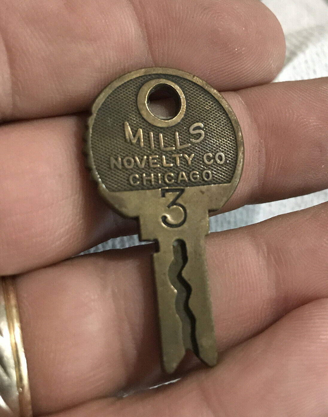 Original Mills Vending Machine & Slot Machine Key Brass P 3012