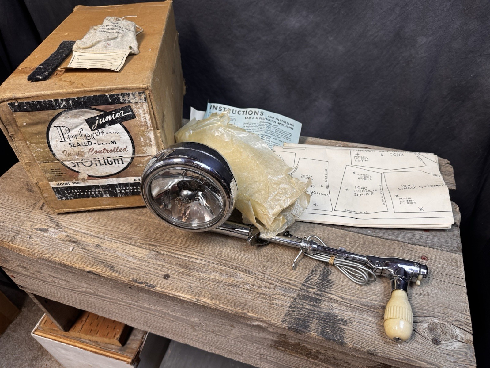 NOS RARE VINTAGE 1940's-1950’s CASCO PERFECTION Car Truck Spotlight 6V NOS RARE VINTAGE 1940's-1950’s CASCO PERFECTION Car Truck Spotlight 6V