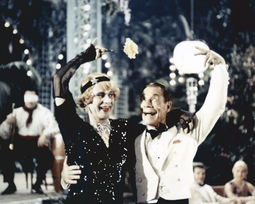 Jack Lemmon and Joe E. Brown in Some Like It Hot in drag dancing 24x36 Poster