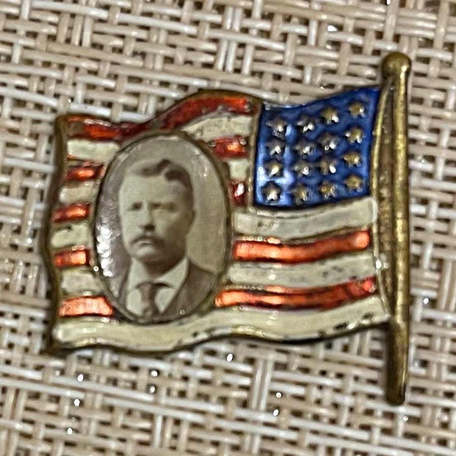 Theodore Roosevelt Portrait on US Flag Campaign Pinback Button (Missing) Theodore Roosevelt Portrait on US Flag Campaign Pinback Button (Missing)