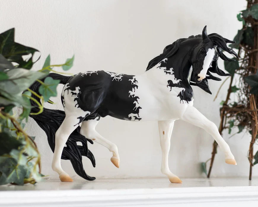 Breyer Traditional Horse #10322 Spanish Horse Breyer 75th Anniversary - Brand N Breyer Traditional Horse #10322 Spanish Horse Breyer 75th Anniversary - Brand N