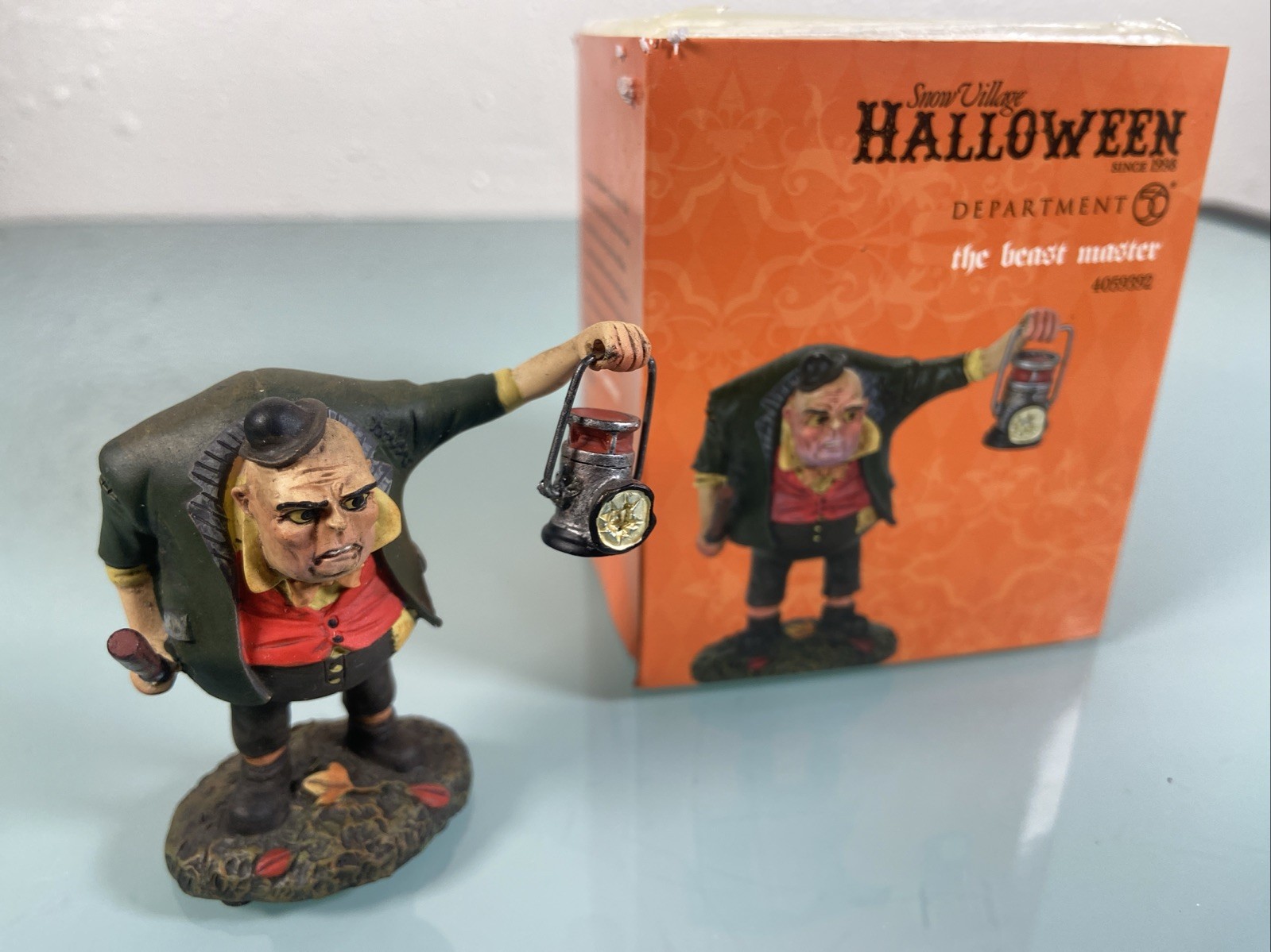 Department 56 Halloween Village The Beast Master 4005932 MINT RARE Department 56 Halloween Village The Beast Master 4005932 MINT RARE