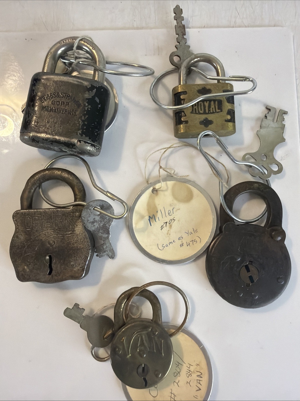 Antique/Vintage Padlock 5pc Lot Briggs & Stratton, Royal, Ozark, Miller, “Van”