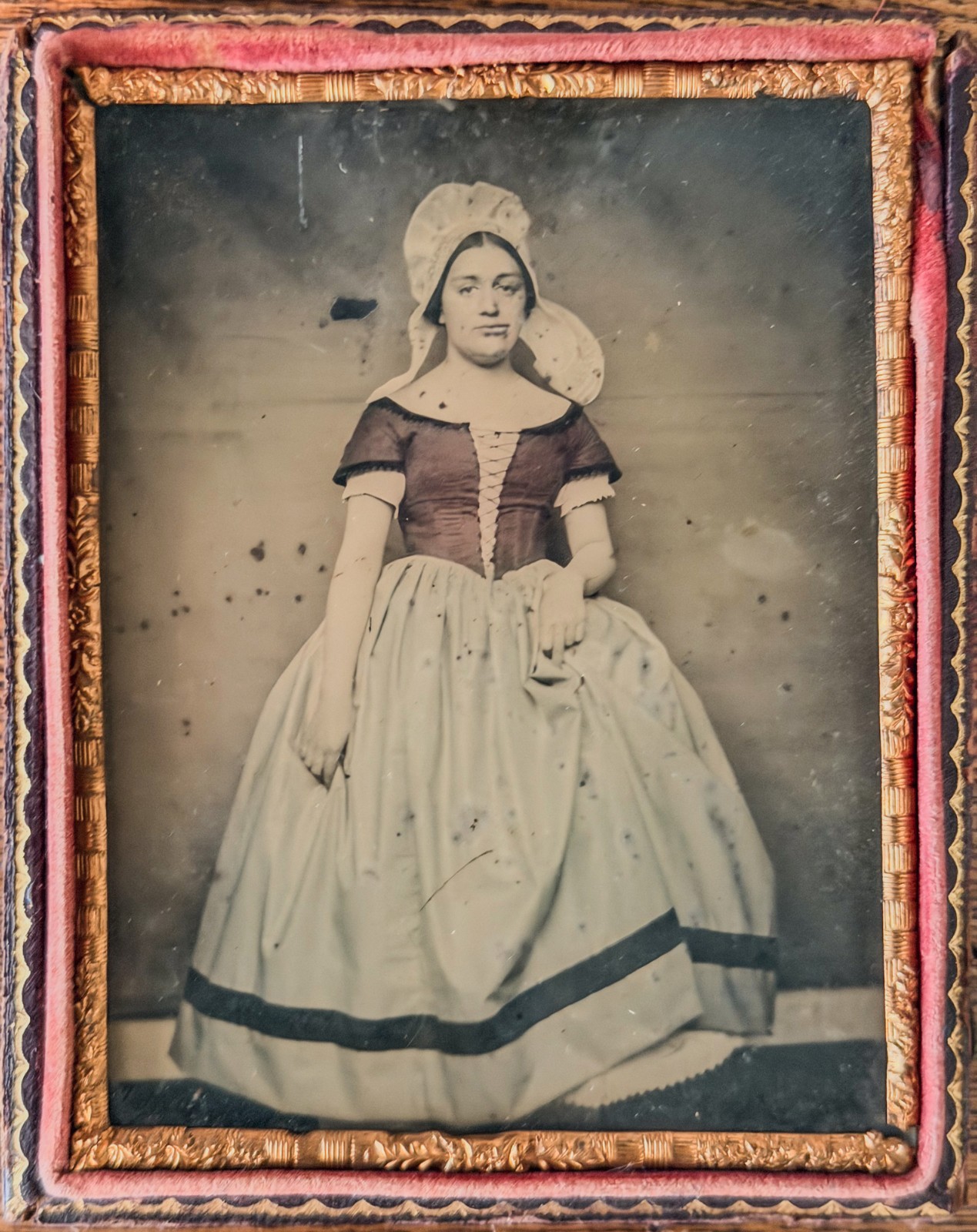 Quarter Plate Ambrotype of Amish or Dutch Woman Quarter Plate Ambrotype of Amish or Dutch Woman