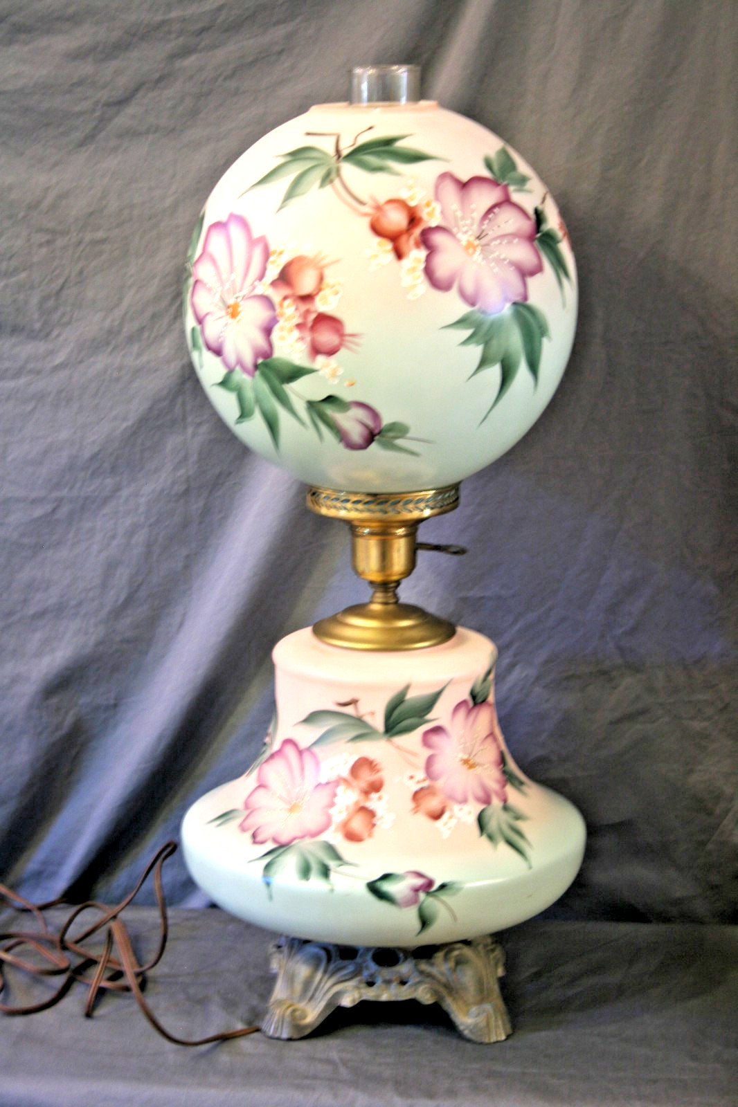 Antique Victorian Gone With The Wind Parlor Lamp Pink Green. Antique Victorian Gone With The Wind Parlor Lamp Pink Green.