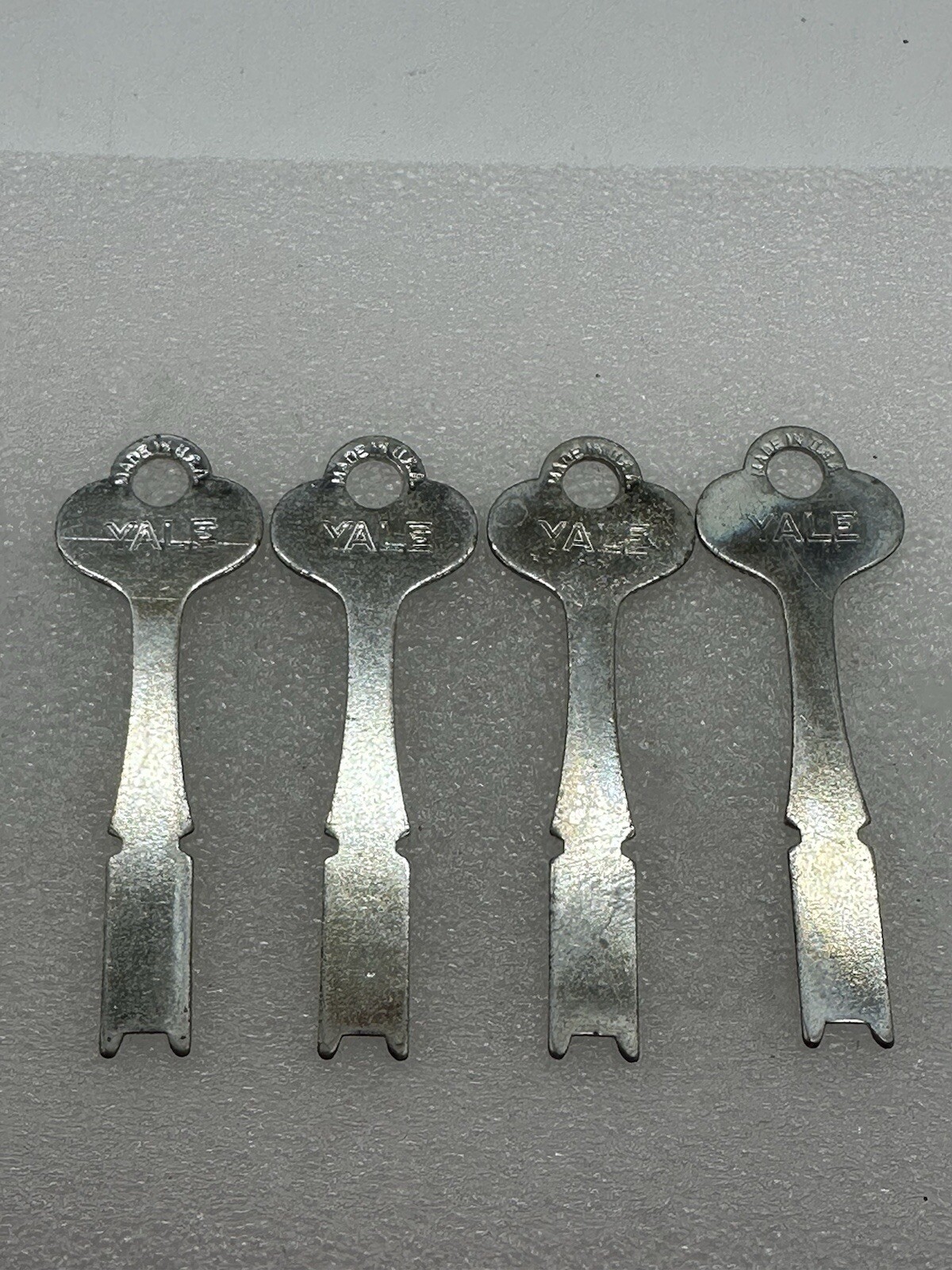 Vintage Yale Skeleton Keys Lot Of 4 Flat Uncut 2.60" Vintage Yale Skeleton Keys Lot Of 4 Flat Uncut 2.60"