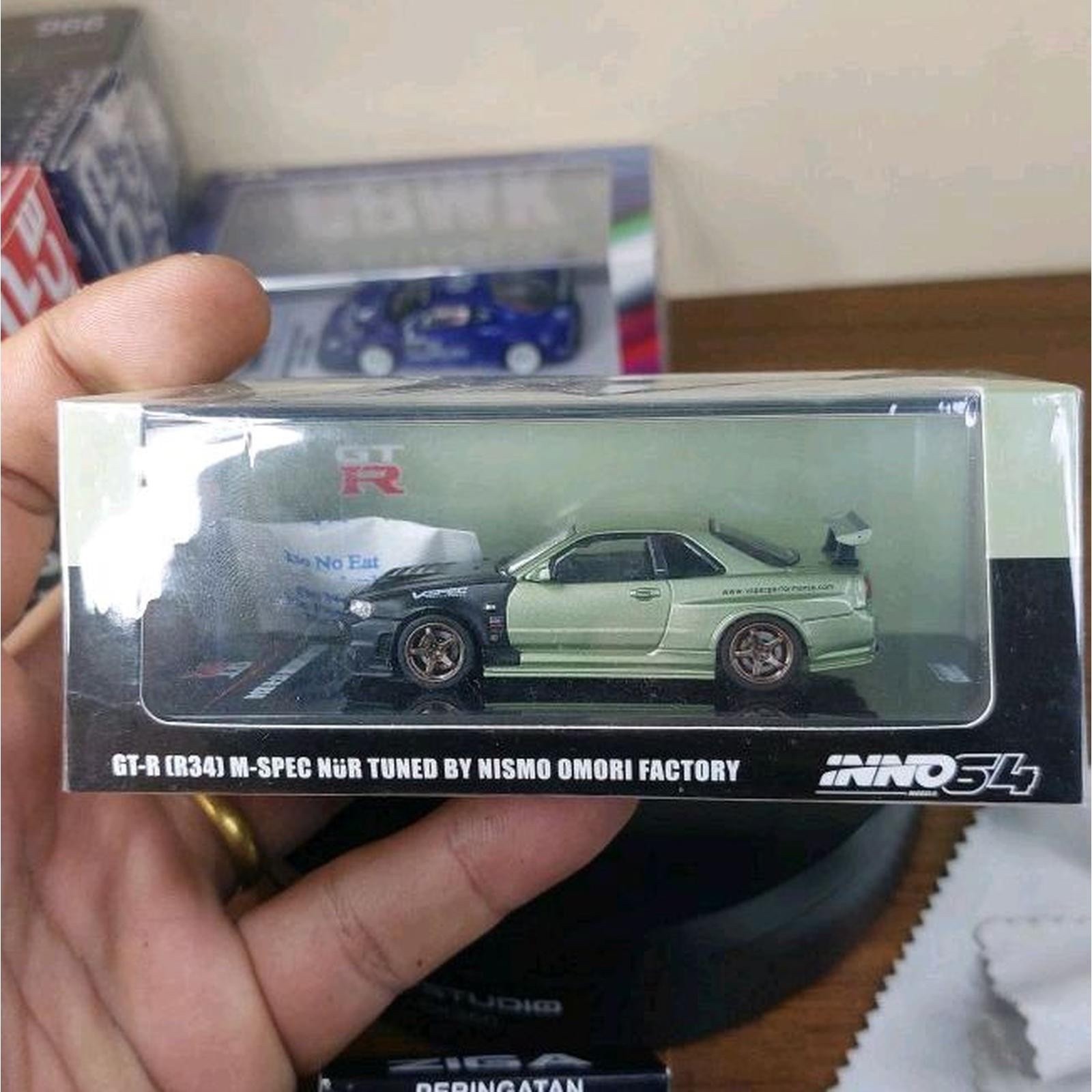 INNO64 1:64 Nissan Skyline GT-R R34 M-Spec Nur Tuned by Omori Factory INNO64 1:64 Nissan Skyline GT-R R34 M-Spec Nur Tuned by Omori Factory