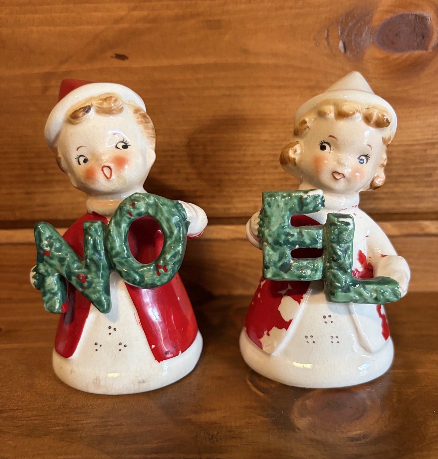 Vintage Napco Christmas Noel Salt And Pepper Shakers 4B3217 Paint Loss
