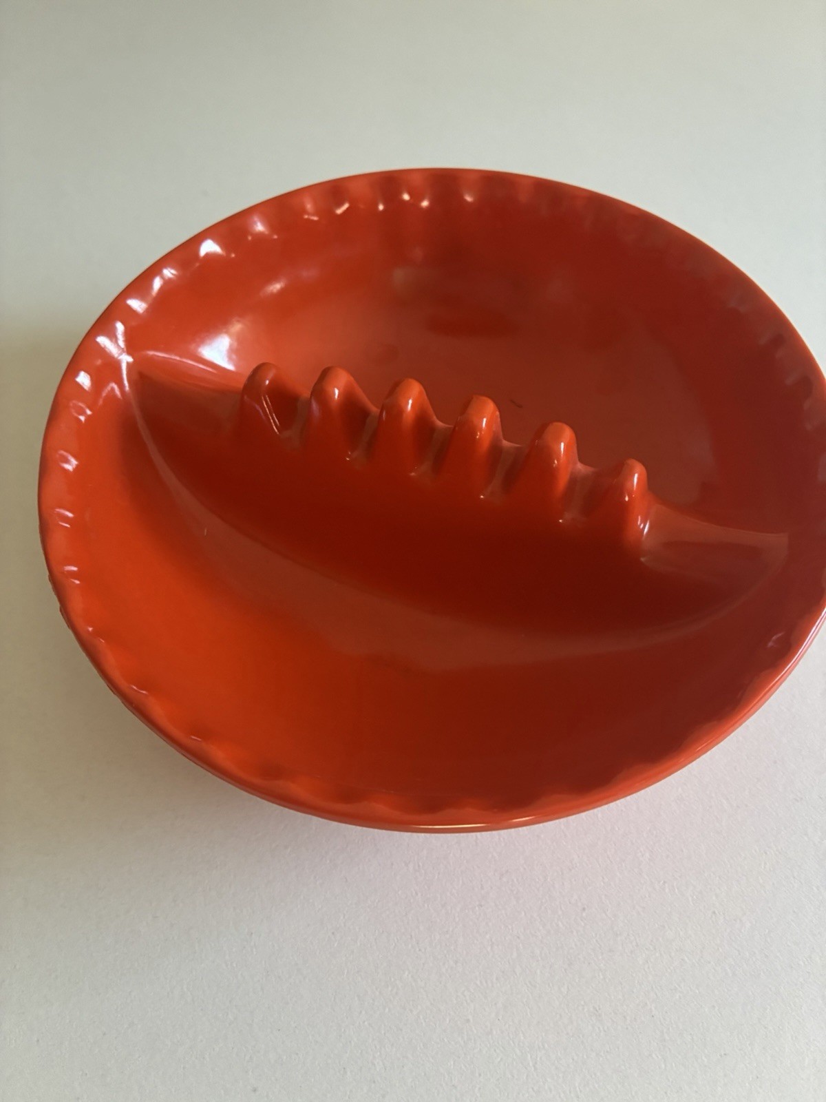 Vintage Melamine Orange Plastic Round Ashtray Glossy Finish for Cigarette