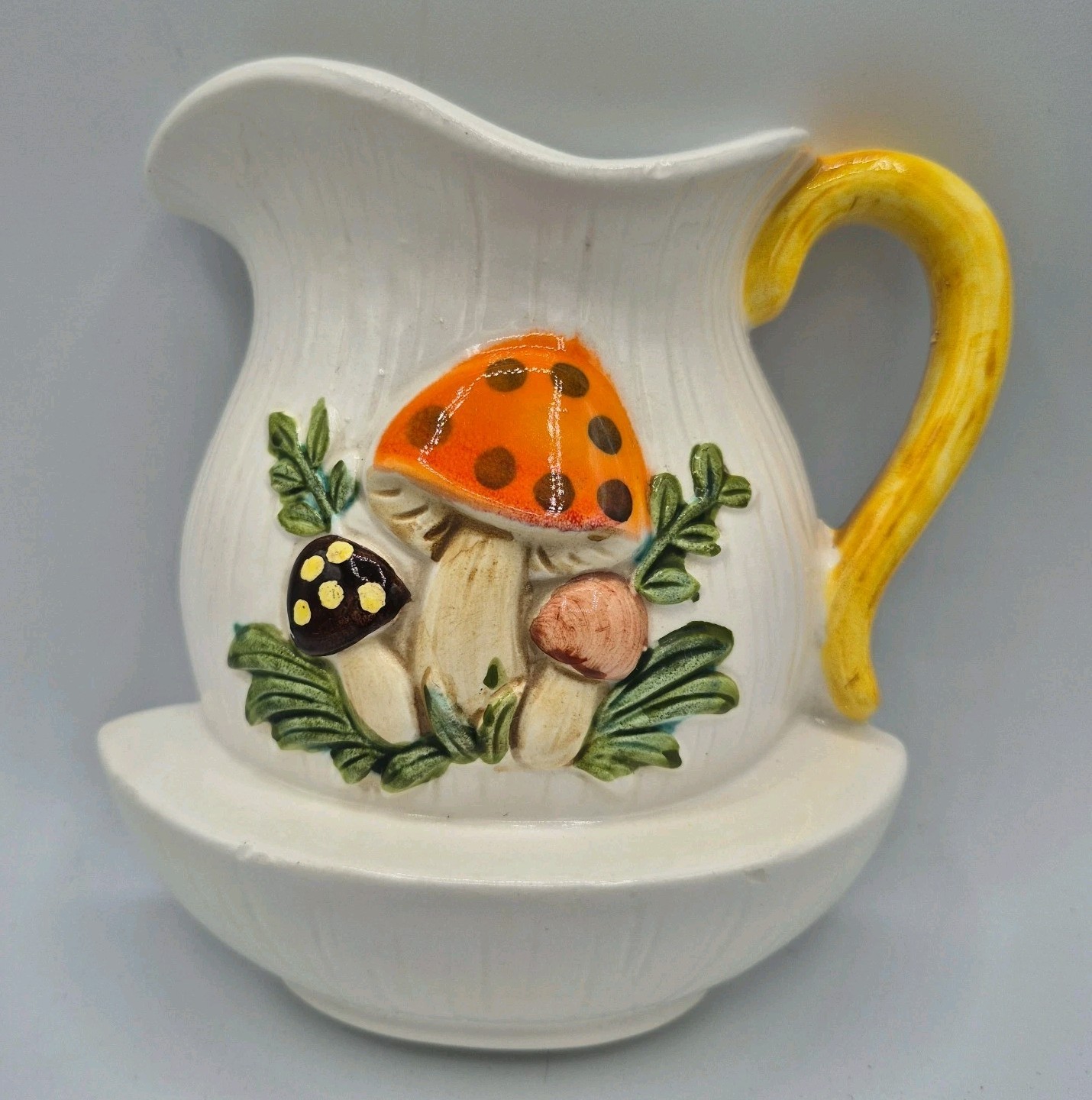 Vintage 1970s Sears Roebuck Merry Mushroom Ceramic Wall Pocket Planter 5.25" HTF Vintage 1970s Sears Roebuck Merry Mushroom Ceramic Wall Pocket Planter 5.25" HTF
