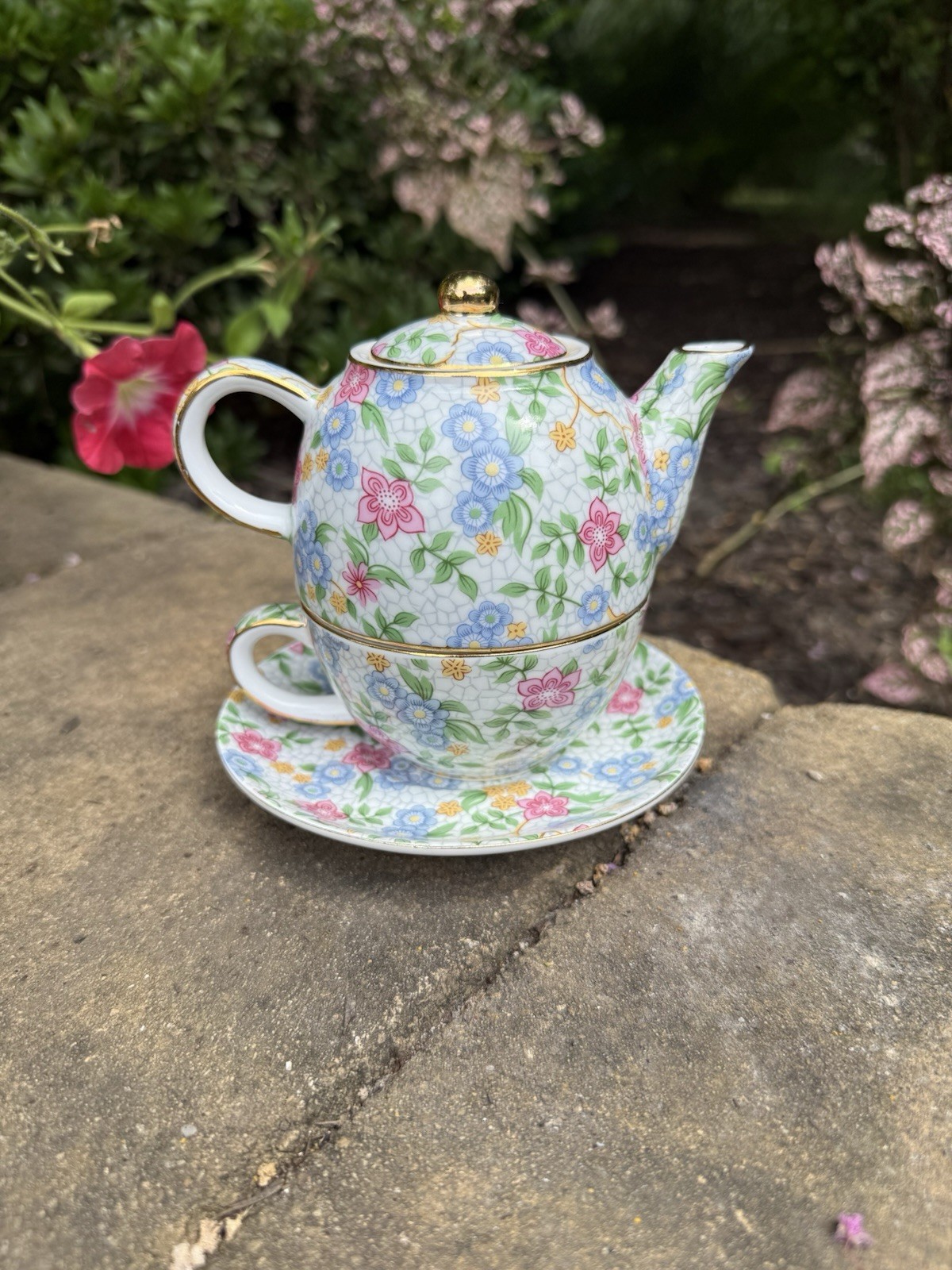 Two’s Company Chintz Dana Floral Tea For One Teapot Cup&Saucer Set Garden Party Two’s Company Chintz Dana Floral Tea For One Teapot Cup&Saucer Set Garden Party